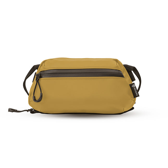 Wandrd Tech Bag Medium Dallol Yellow